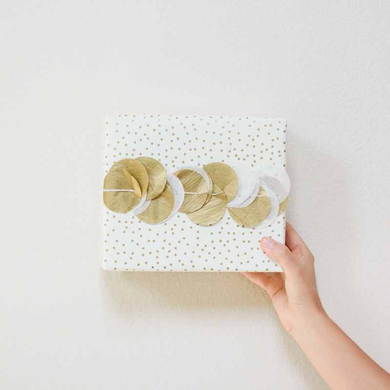 tissue confetti gift wrap // by anastasia marie